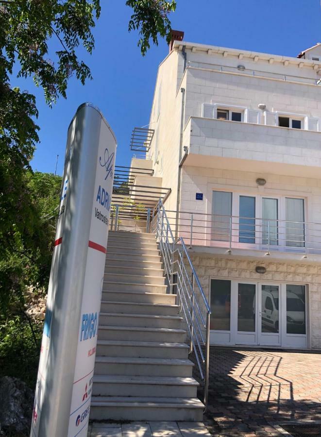 Apartments Adriatic Blue ดูบรอฟนิก ภายนอก รูปภาพ